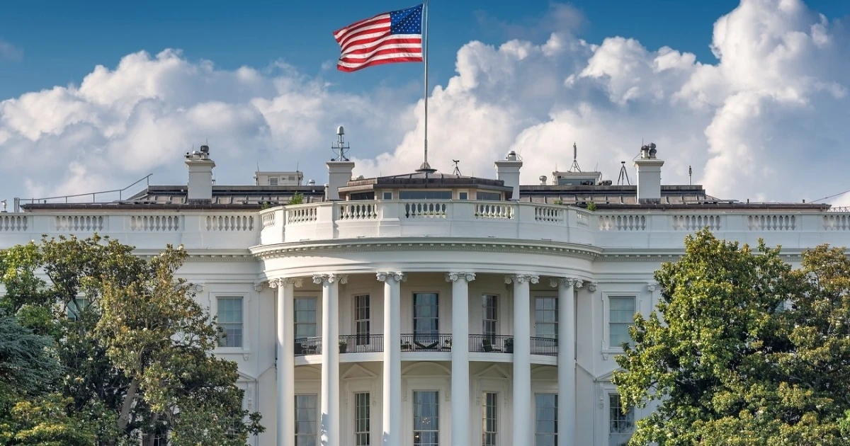 Дональд Трамп під час спілкування з журналістами у Білому домі