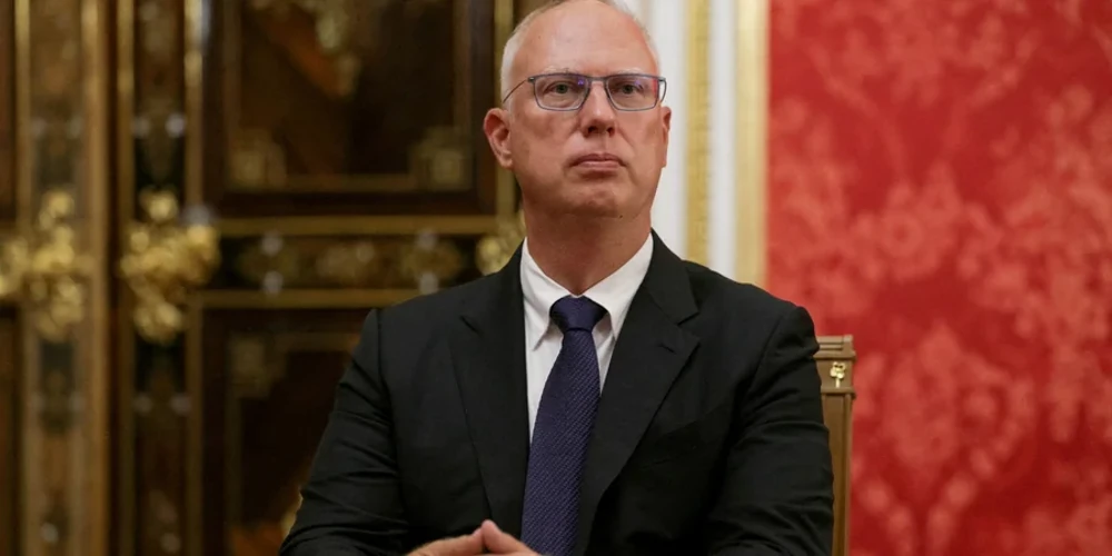 Кирило Дмитрієв як спеціальний представник президента Росії, який вирушає на зустріч з представниками адміністрації США